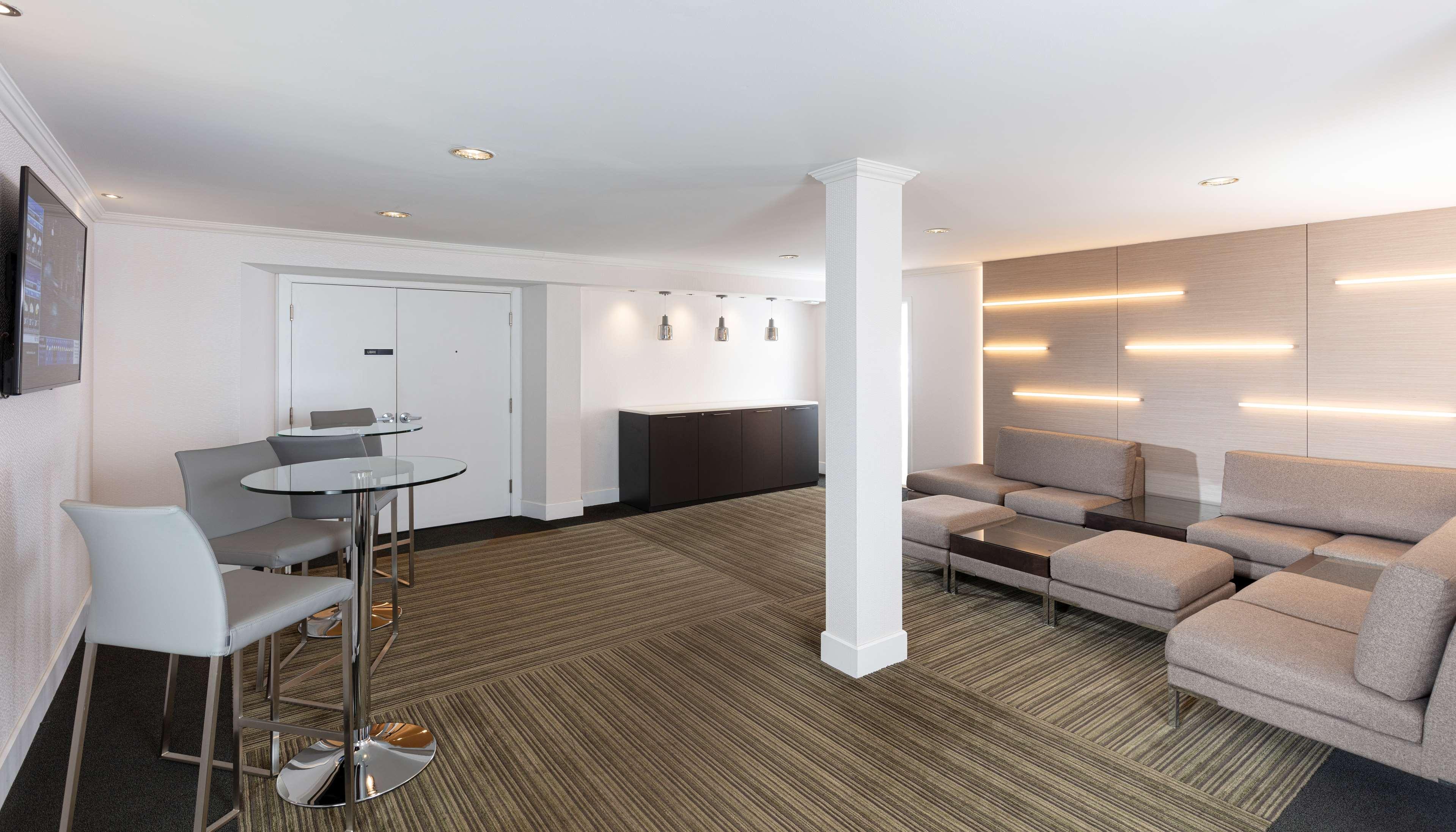 Western Premier Aristocrate 4* Quebec City